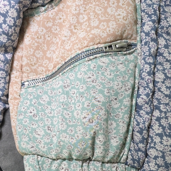Blank NYC Floral Puff Light Jacket - Blue, Pink, and Gray Size XS - Picture 3 of 15